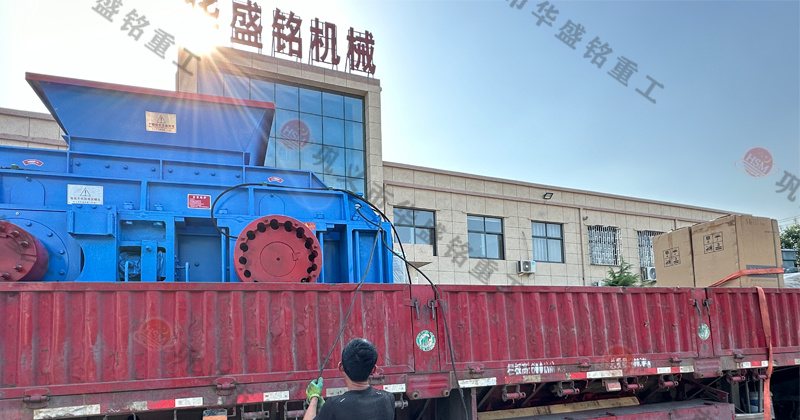 鐵礦石液壓對輥破碎機的維護成本如何？工作原理是什么？